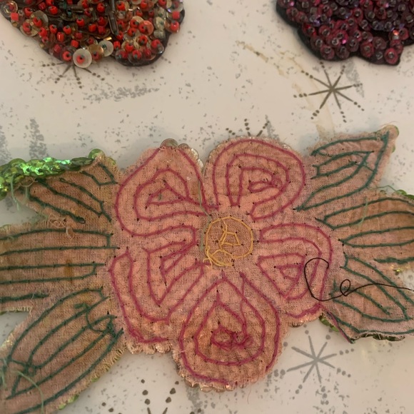Vintage sequin handmade appliqués - Picture 6 of 6